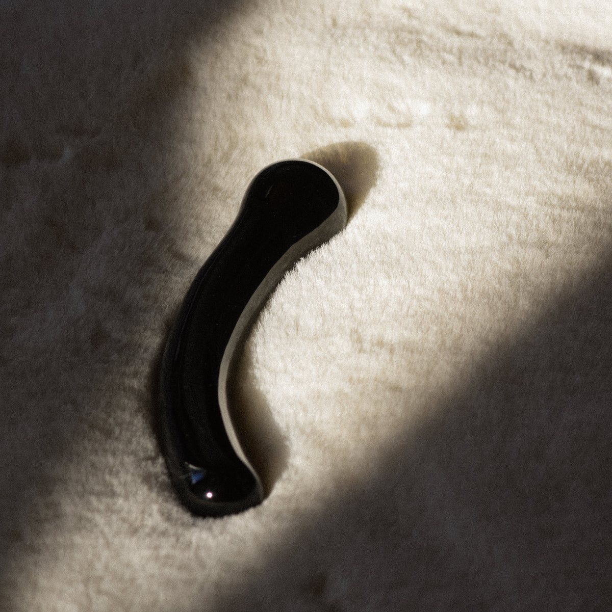 obsidian yoni wand for body exploration