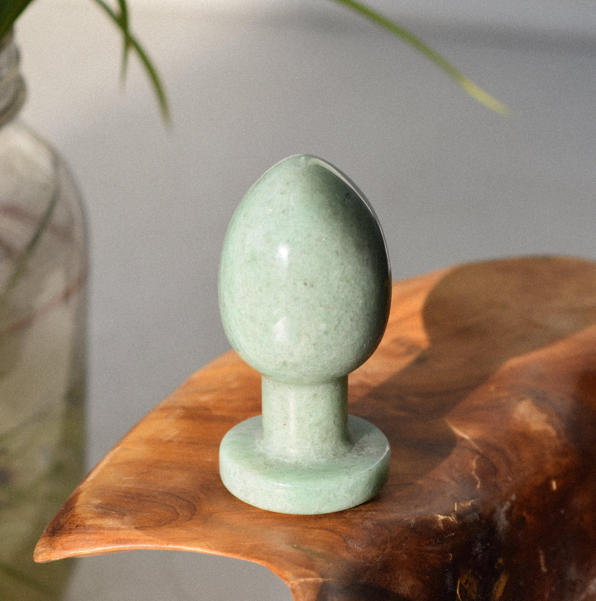 Jade crystal butt plug shaped stones