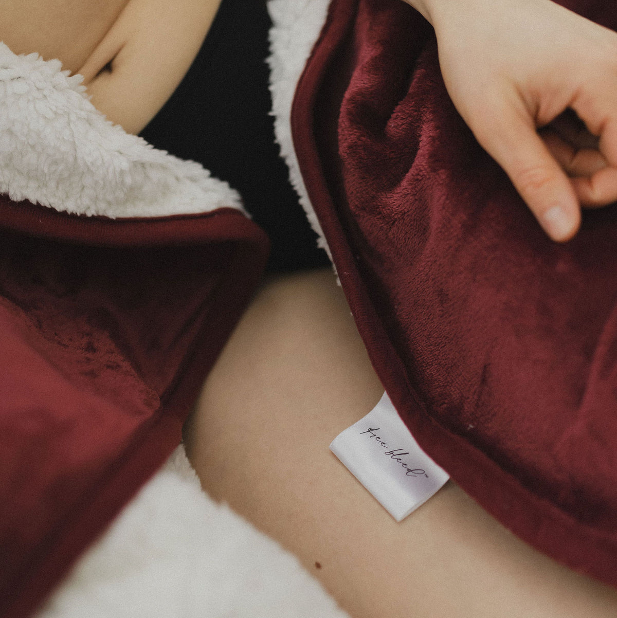 Free Bleed® Blanket - Crimson